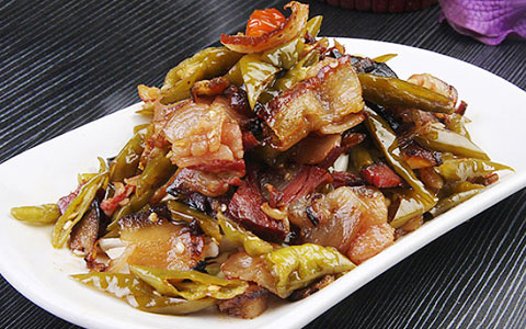 酸辣子炒腊肉