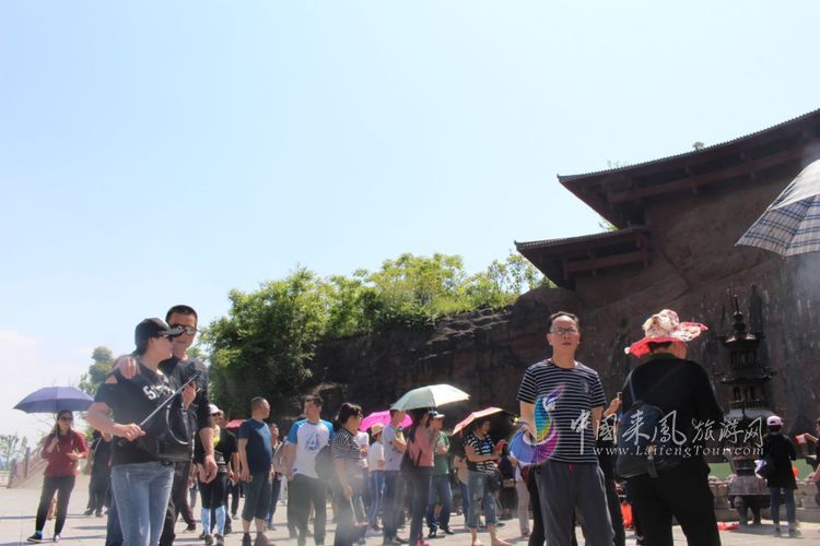 仙佛寺景区迎来首个杭州旅游团!
