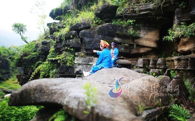 杨梅古寨景区—探秘老山河