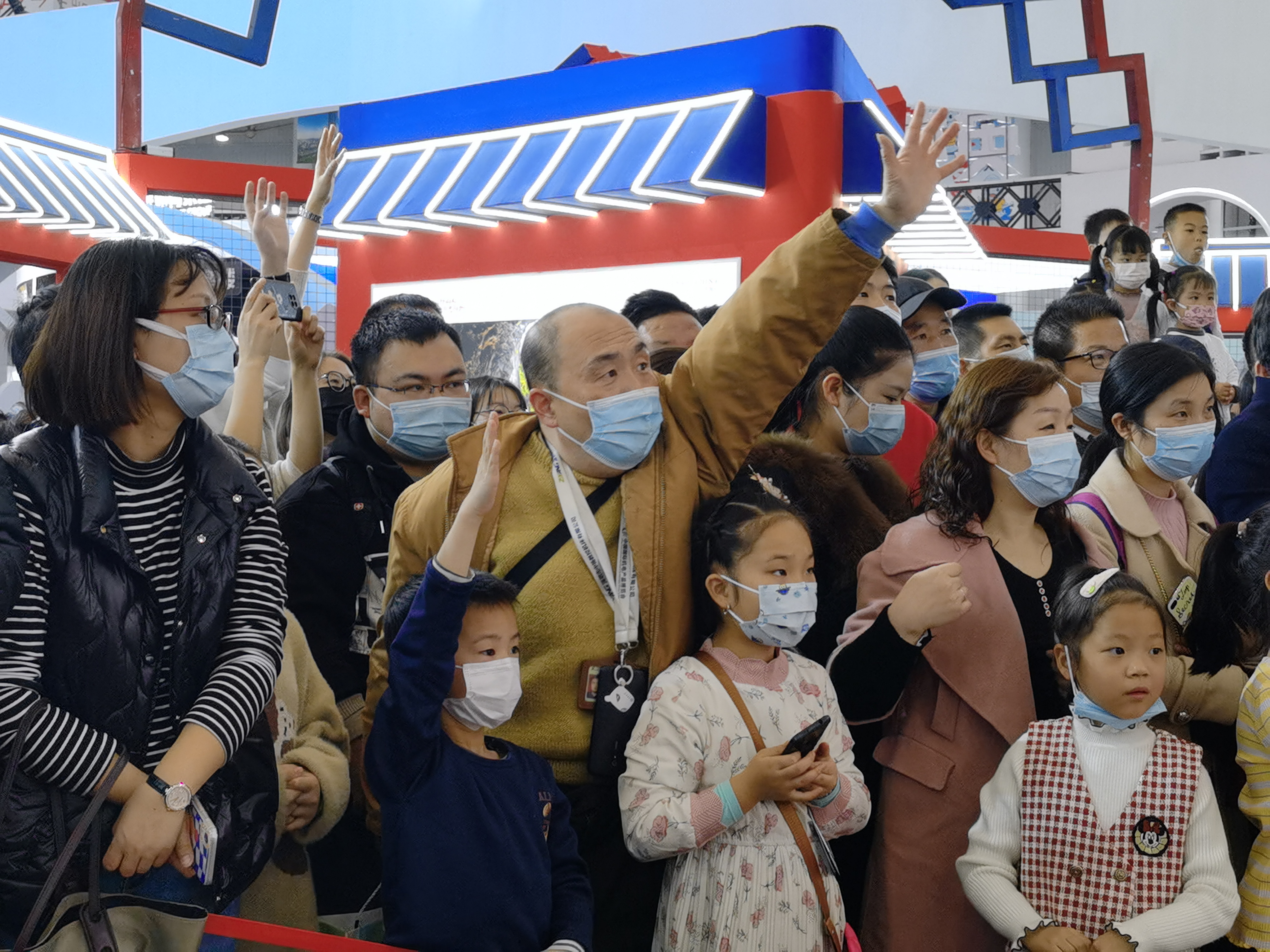 来凤文旅推介成功亮相首届中国 (武汉)文旅博览会